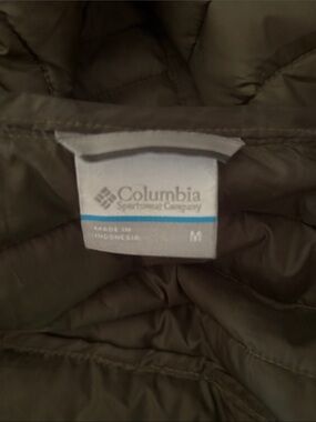 Columbia Olive Green Quilted Jacket